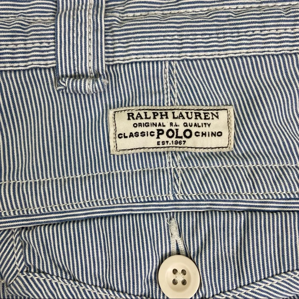 Polo Ralph Lauren blue and white seersucker cargo shorts. Size 35